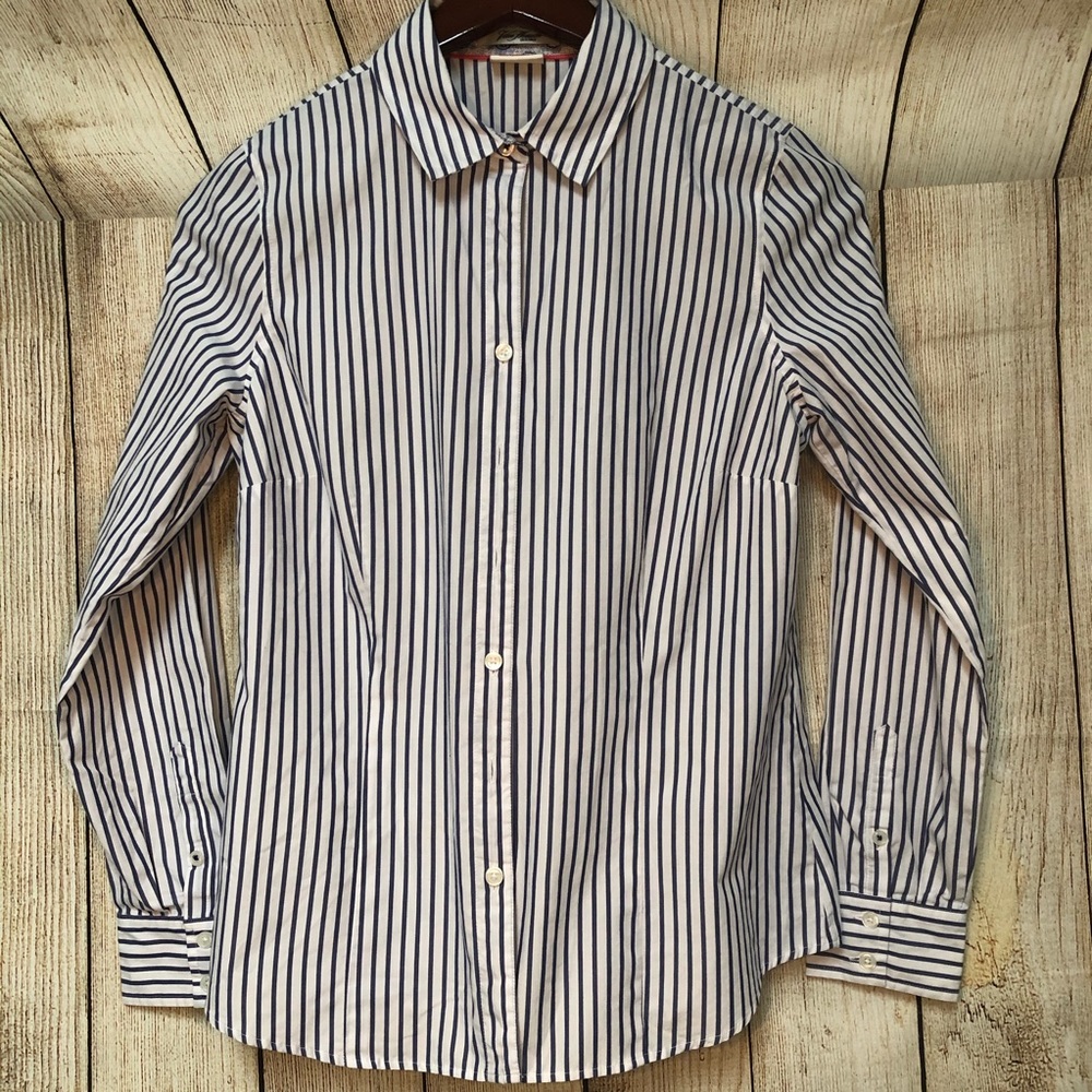 Van Heusen Casual Button Down Size Medium - Picture 5 of 8